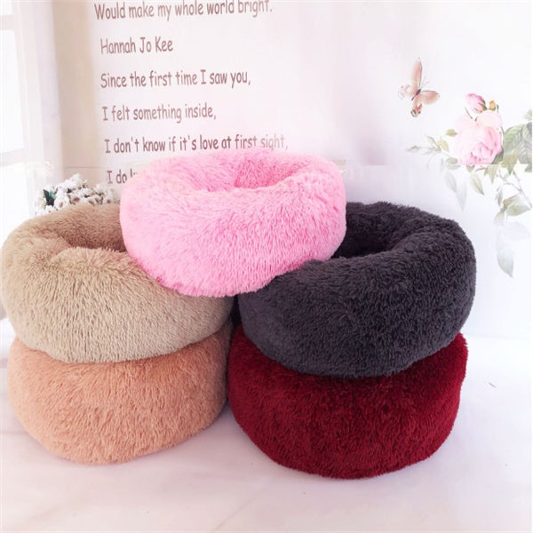 Cama de felpa acogedora para mascotas: nido suave, cálido y lavable para gatos y perros.