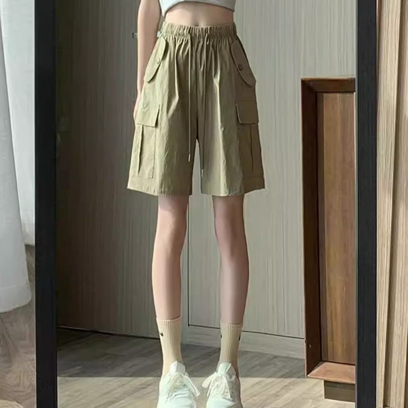 Women’s Street Fashion Elastic Waist Pocket Pants – Thin Polyester Fifth Pants