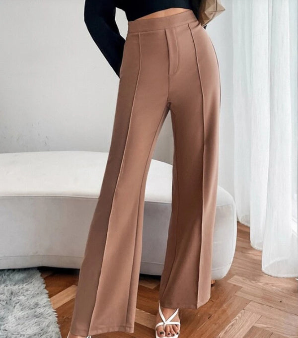 Relaxed Straight-Fit Women’s Trousers