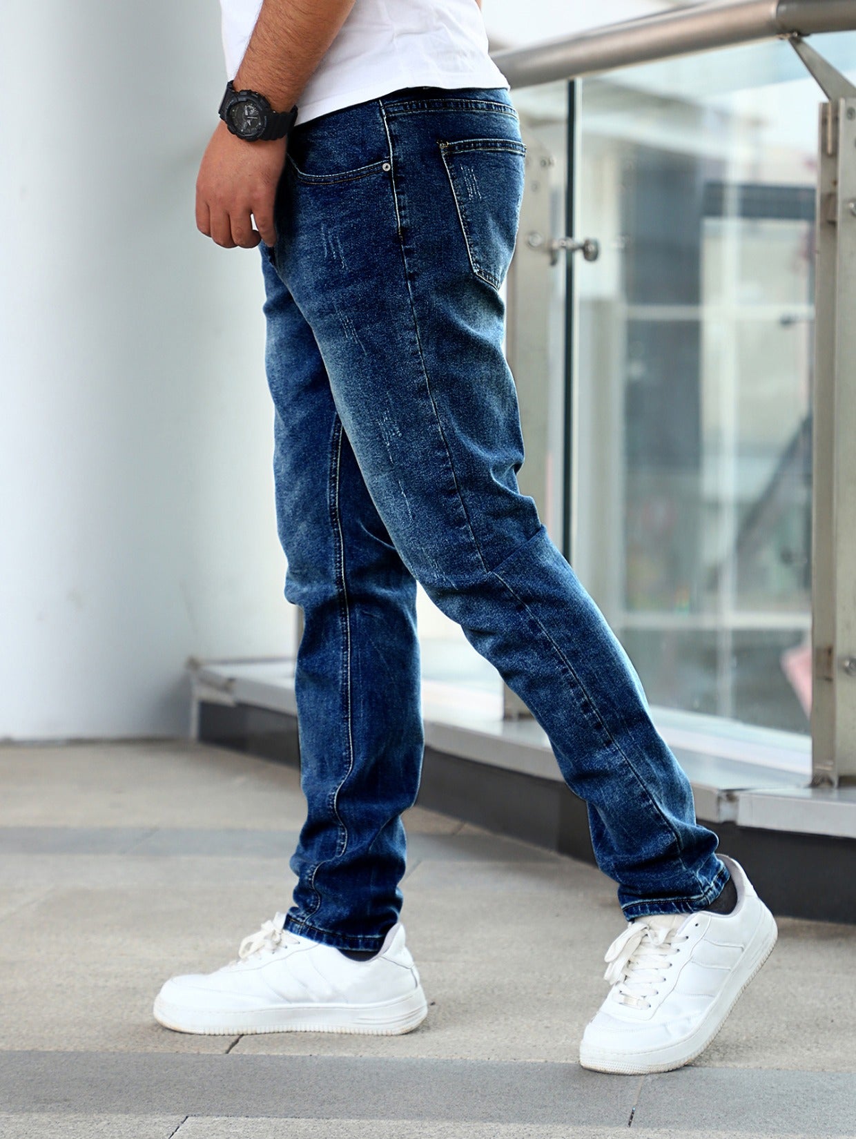 Mid-Waist Slim Straight Denim Jeans