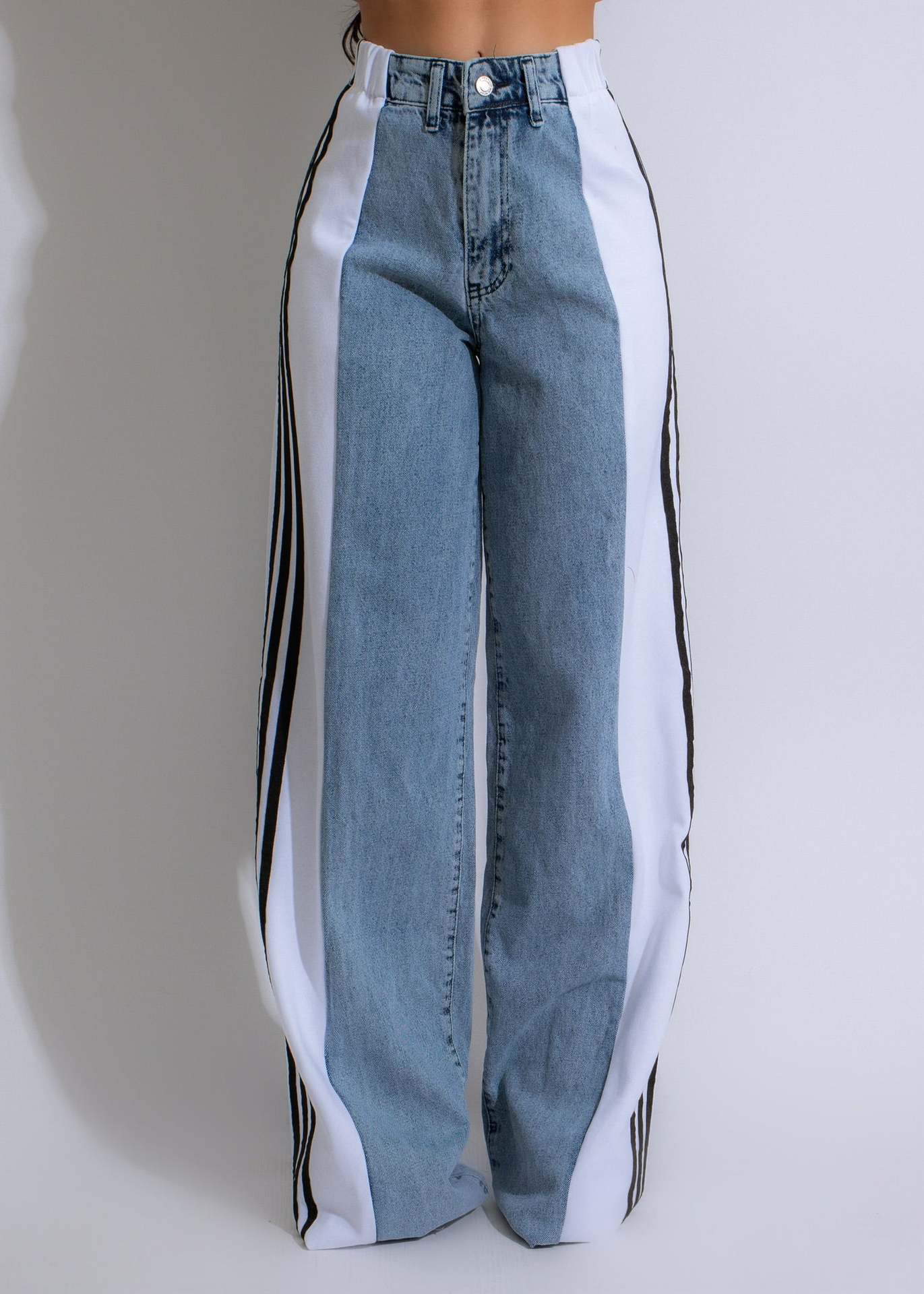 High-Waist Elastic Straight-Leg Denim jeans