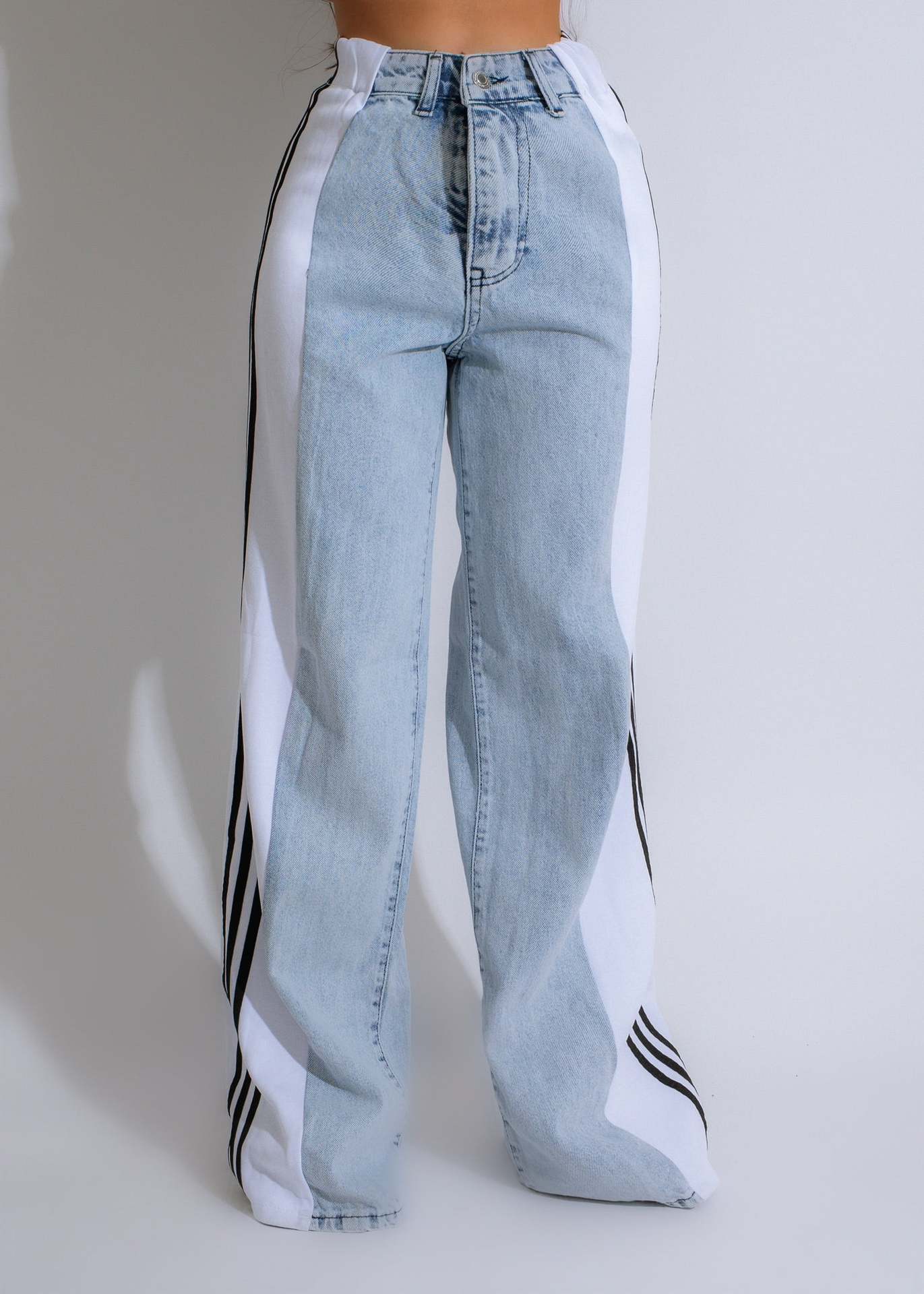 High-Waist Elastic Straight-Leg Denim jeans