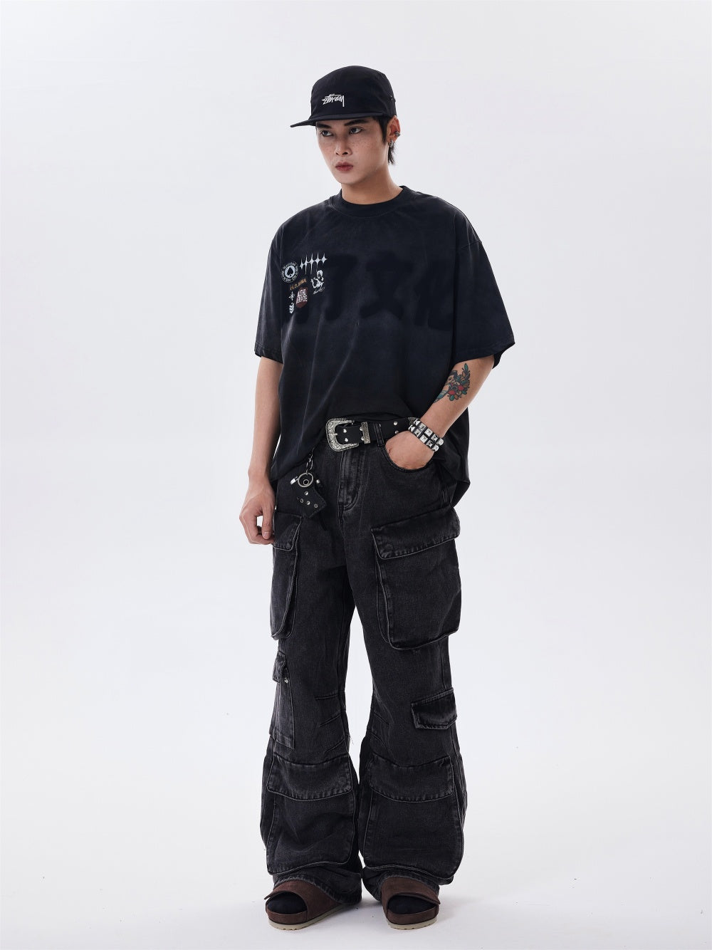 Mid-Waist Black Straight Denim Jeans